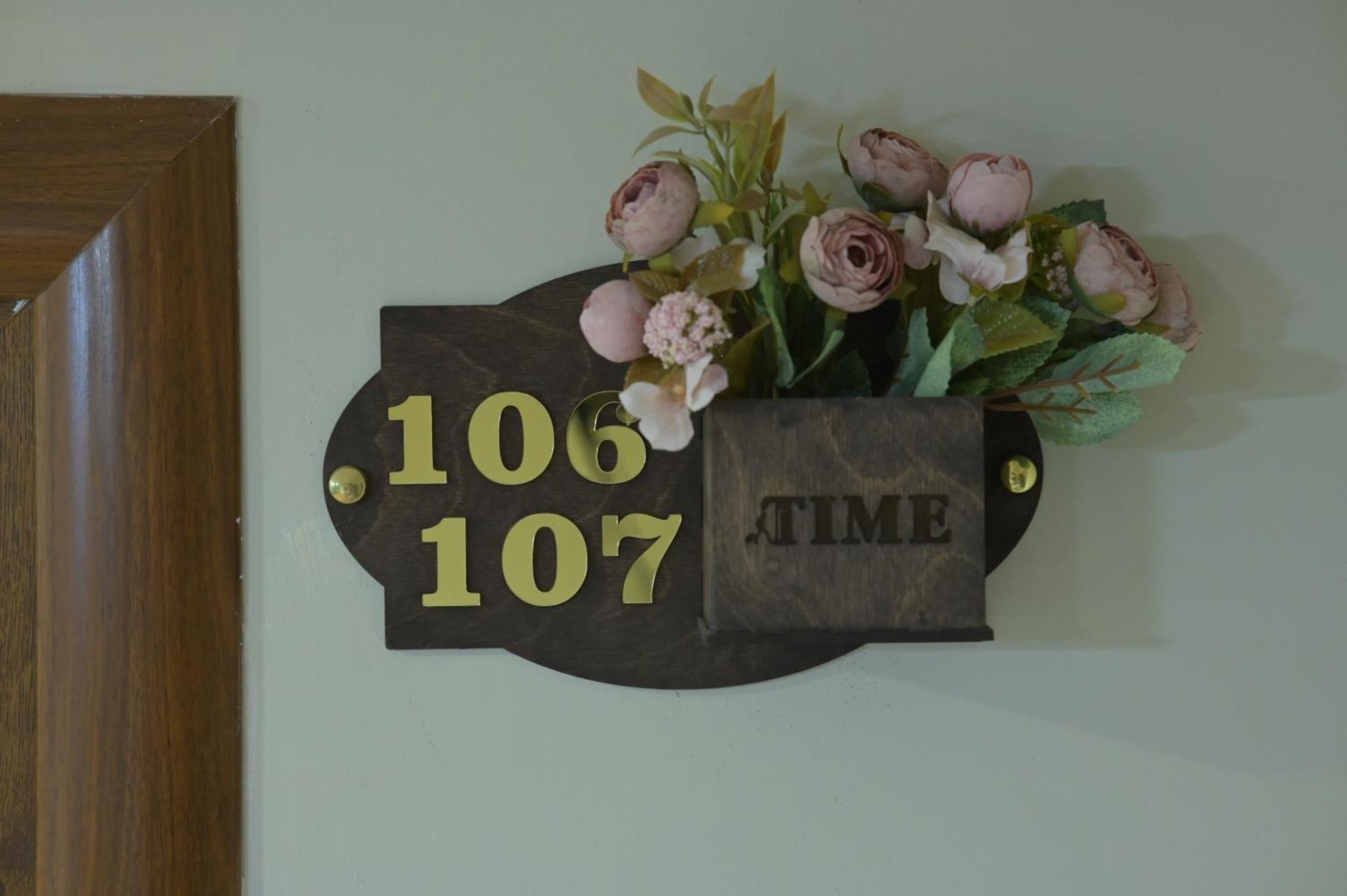Time Hotel & Tours Jerevan Exteriör bild
