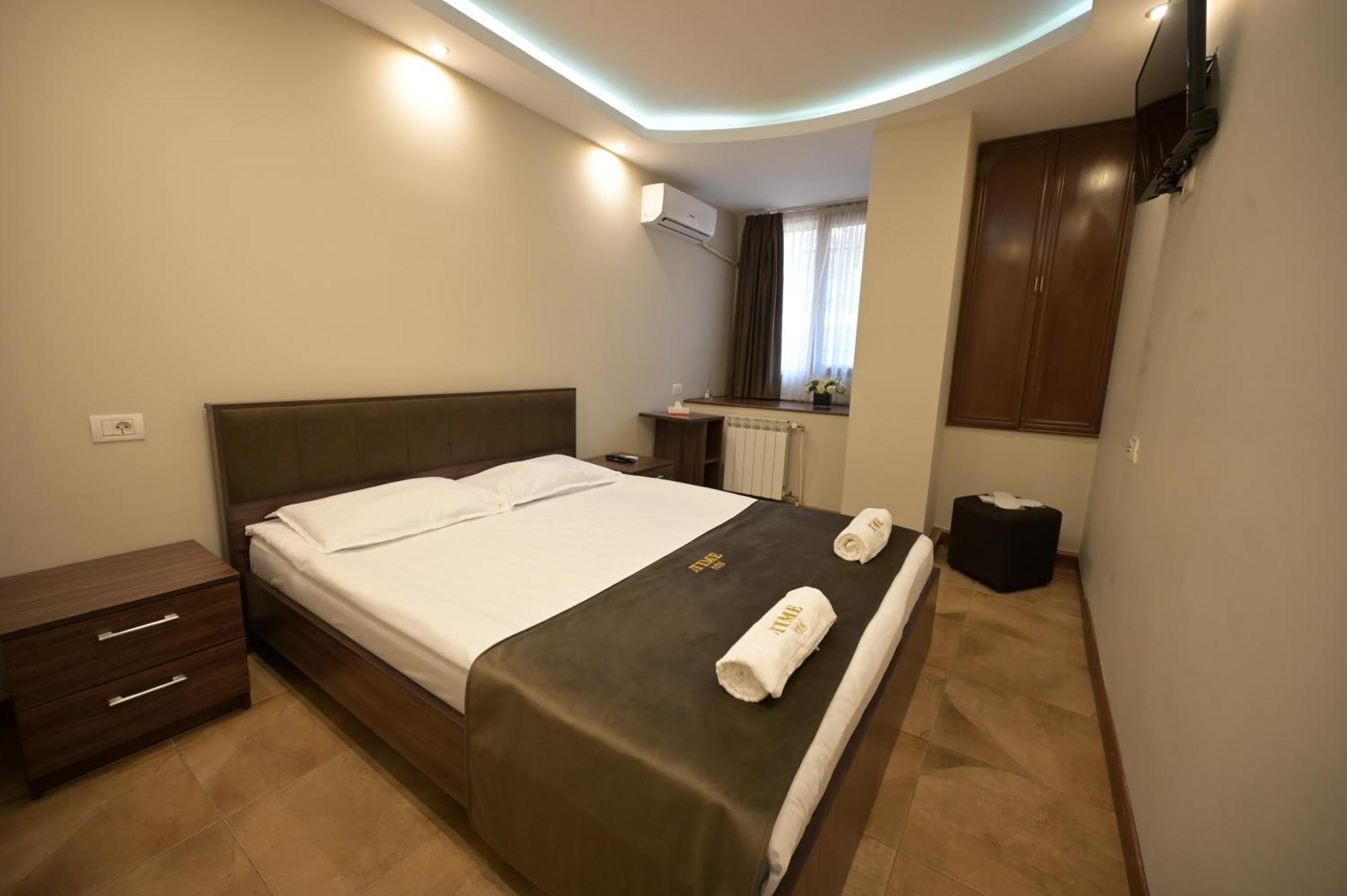 Time Hotel & Tours Jerevan Exteriör bild