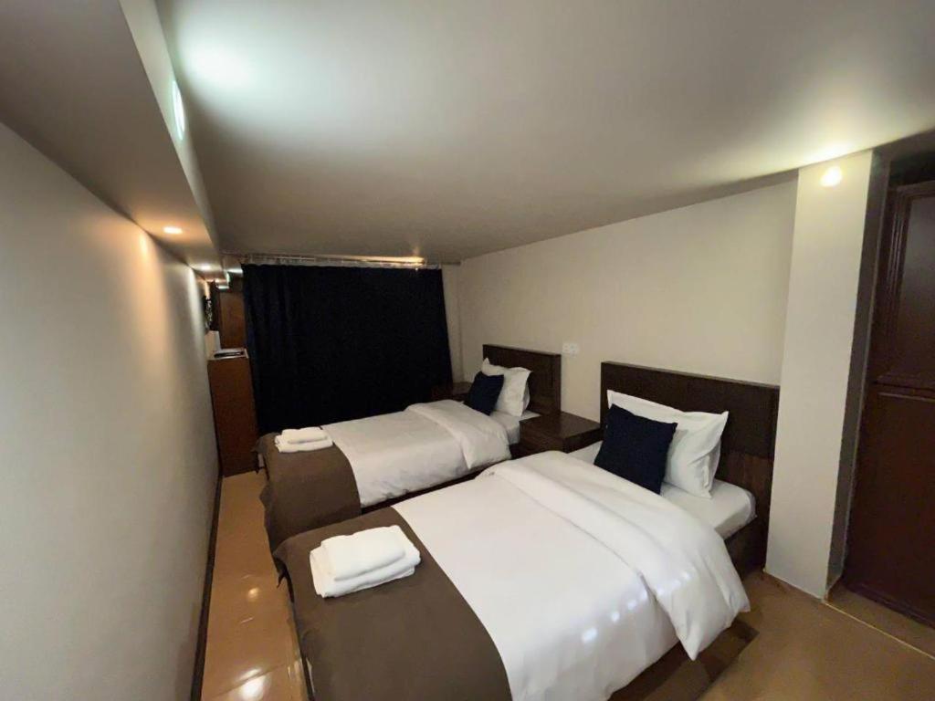 Time Hotel & Tours Jerevan Rum bild
