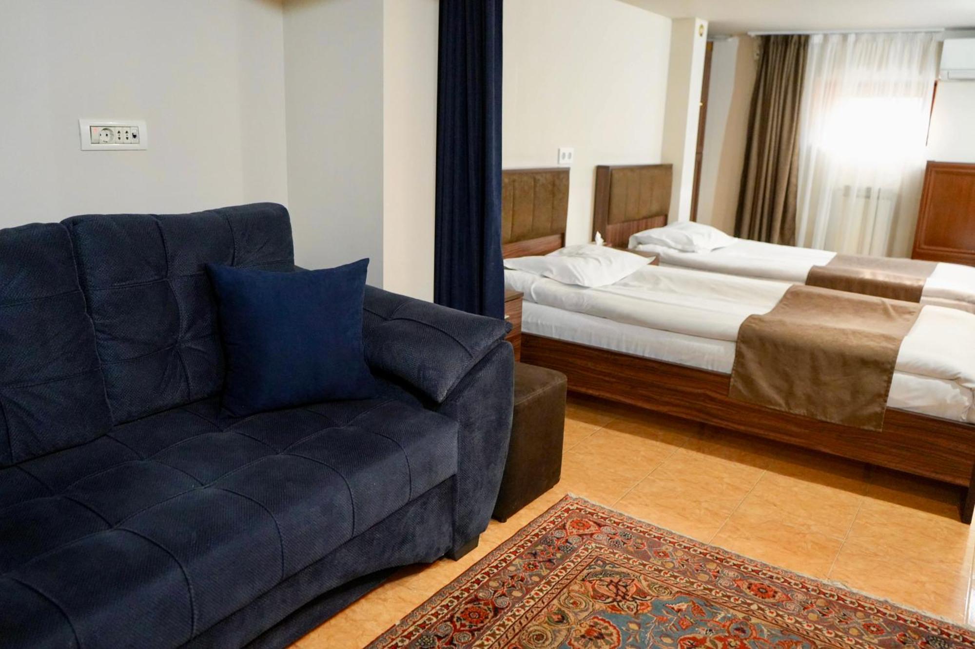 Time Hotel & Tours Jerevan Rum bild