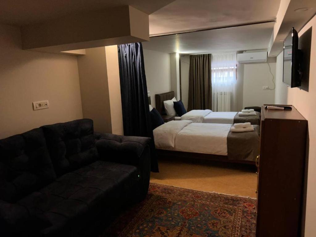 Time Hotel & Tours Jerevan Rum bild