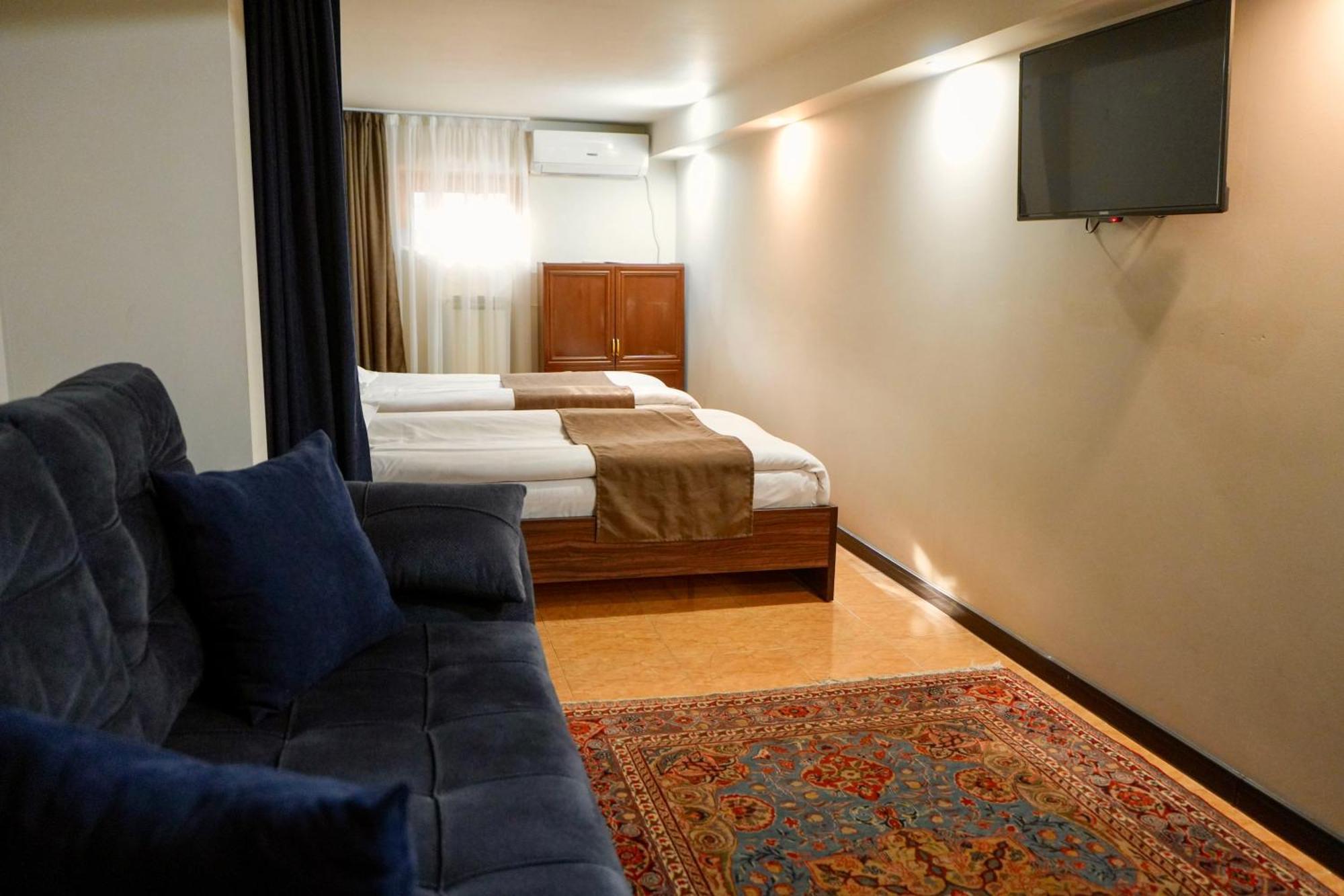 Time Hotel & Tours Jerevan Rum bild