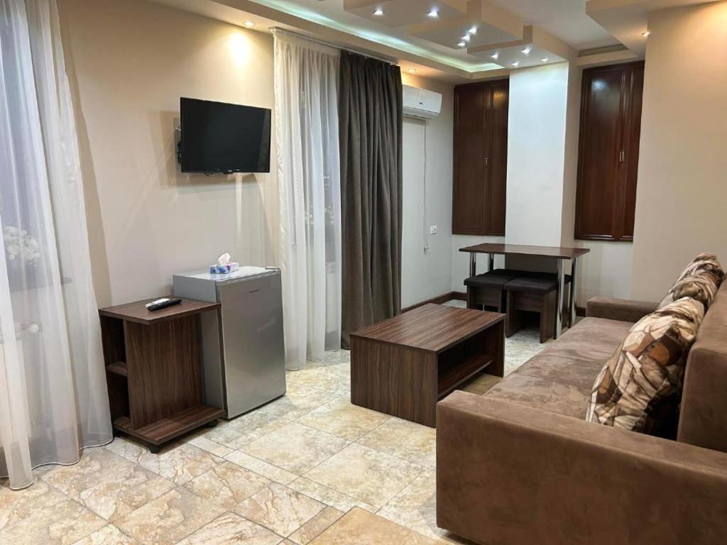 Time Hotel & Tours Jerevan Rum bild